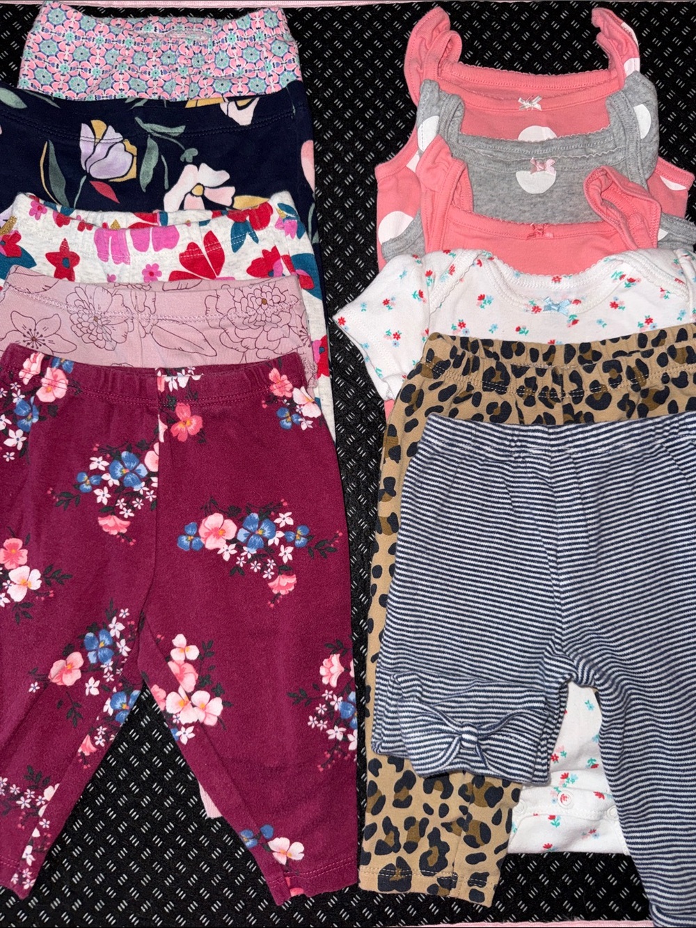 🛍CUTE LITTLE GIRLS 11 item BUNDLE OUTFIT SIZE 6 MONTH 🛍